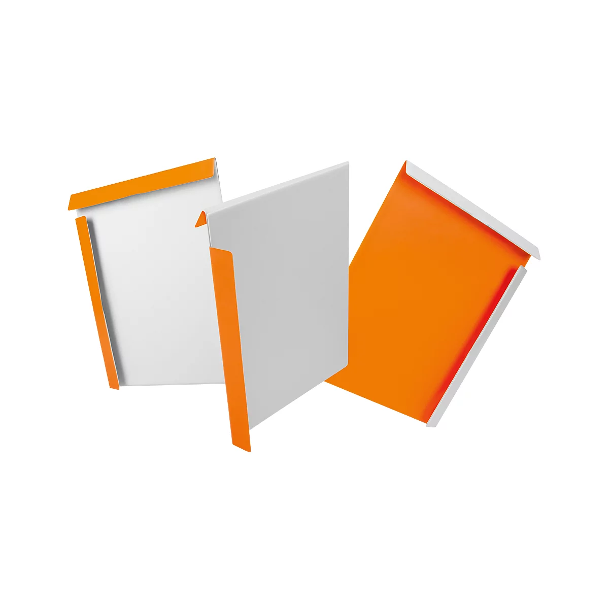 Drei weisse, eckige Elemente mit orangefarbenen Seiten und Akzenten. Das rechte Element ist komplett orange.