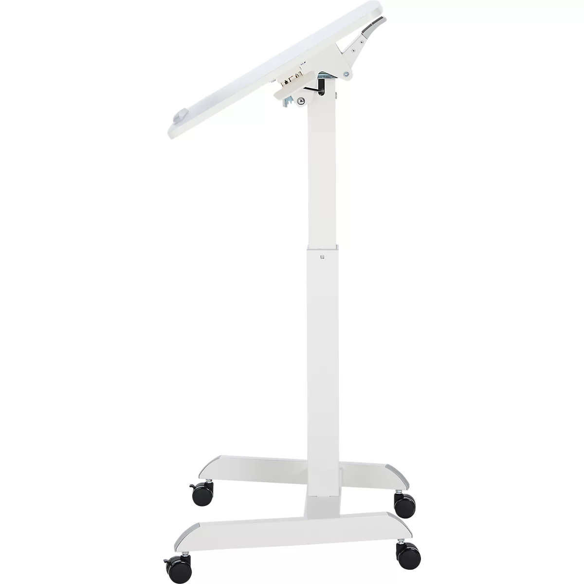 Een witte, in hoogte verstelbare lessenaar op wielen, met een schuine leesvlak.