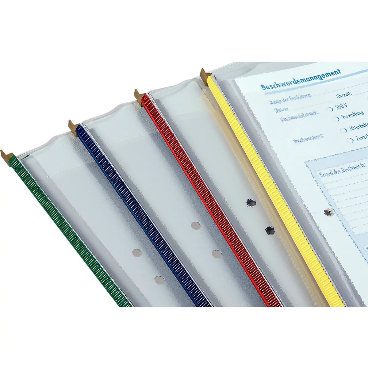 Mappen met gekleurde strepen, een blad met het opschrift "Klachtenmanagement".