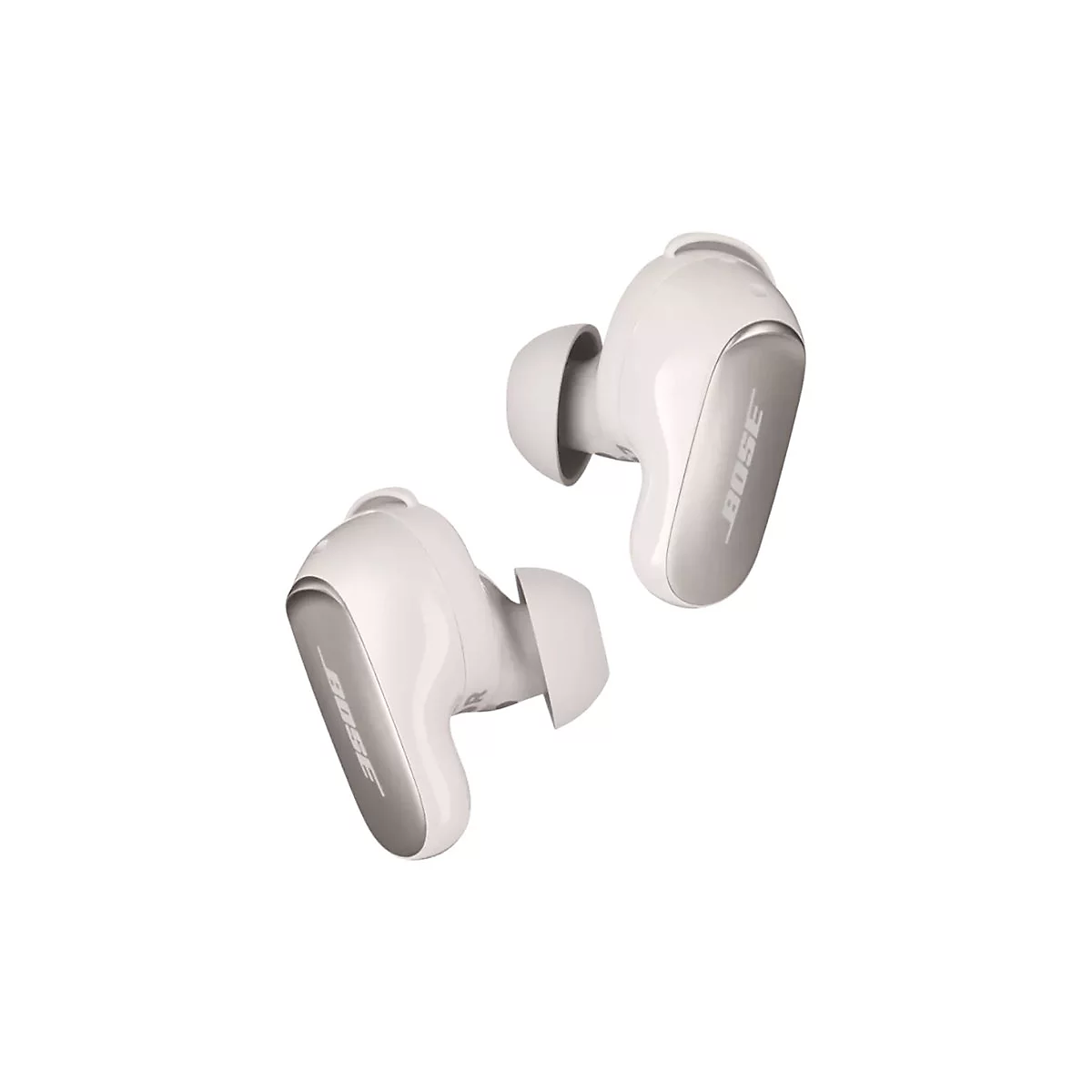 Weiße Bose In-Ear-Kopfhörer vor weißem Hintergrund mit silbernem Logo-Schriftzug.