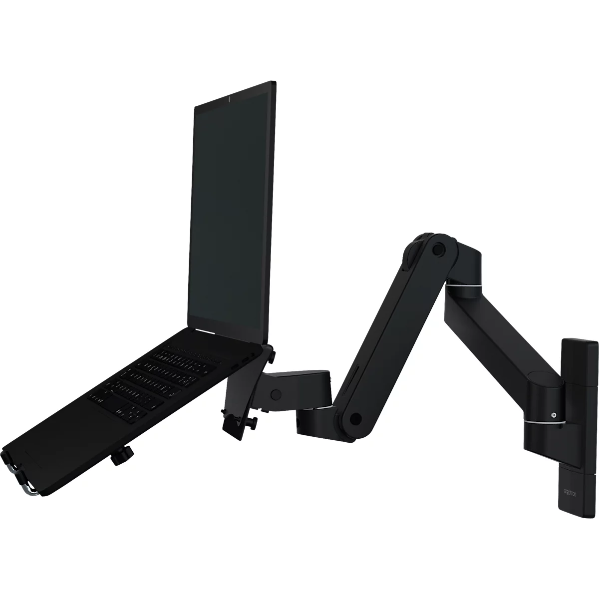 Ordinateur portable noir sur un bras de moniteur noir monté sur un mur. Clavier incliné.