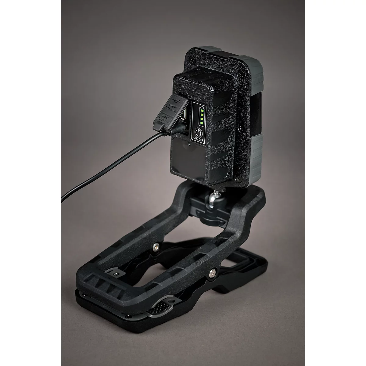 Brennenstuhl Akku-LED-Arbeitsleuchte CL 1050 MA, Clip-System, bis zu 12h, 950 lm, IP65, integrierte USB-Powerbank, schwarz