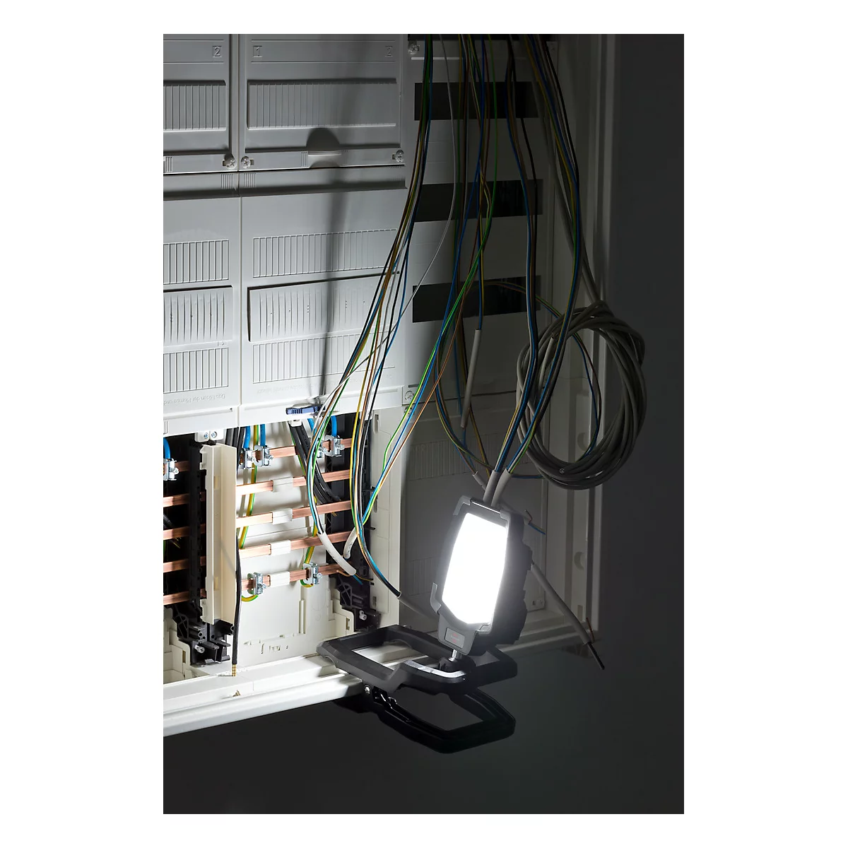 Brennenstuhl Akku LED Arbeitsstrahler CL 4050 MA, SMD-LEDs, orientation 360°, 3 niveaux de commutation, mobile, 3800 lm, IP65, USB Powerbank intégré, noir