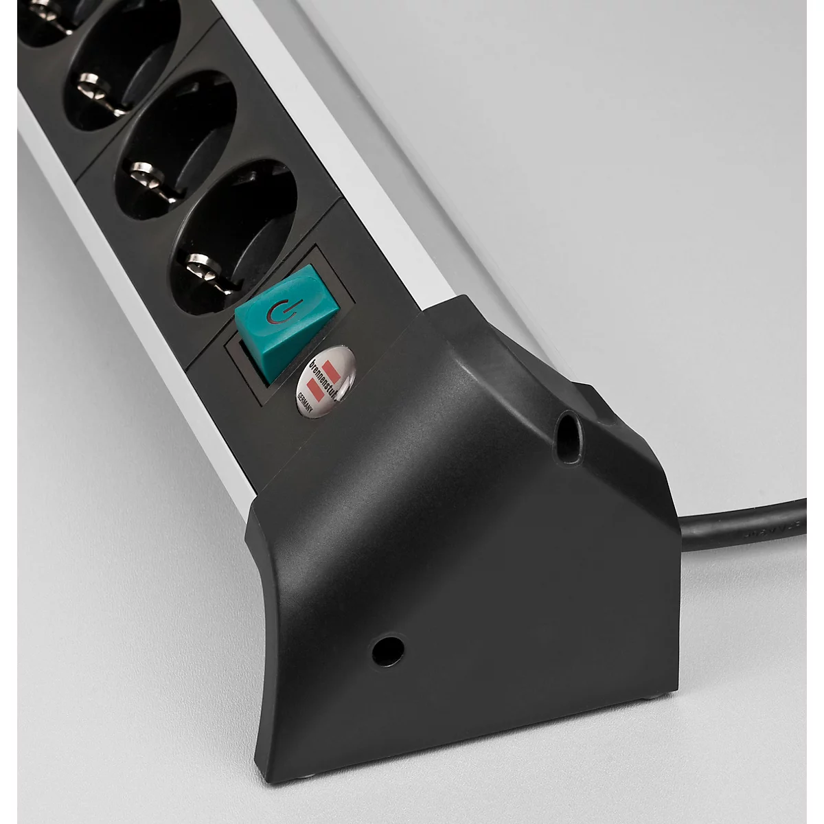 Brennenstuhl Alu-Office-Line 4-fach-Steckdosenleiste, mit USB-Ladefunktion, 45°-Anordnung, Aluminium, 1,8 m Kabel, L 390 x B 90 x T 105 mm, schwarz/silber