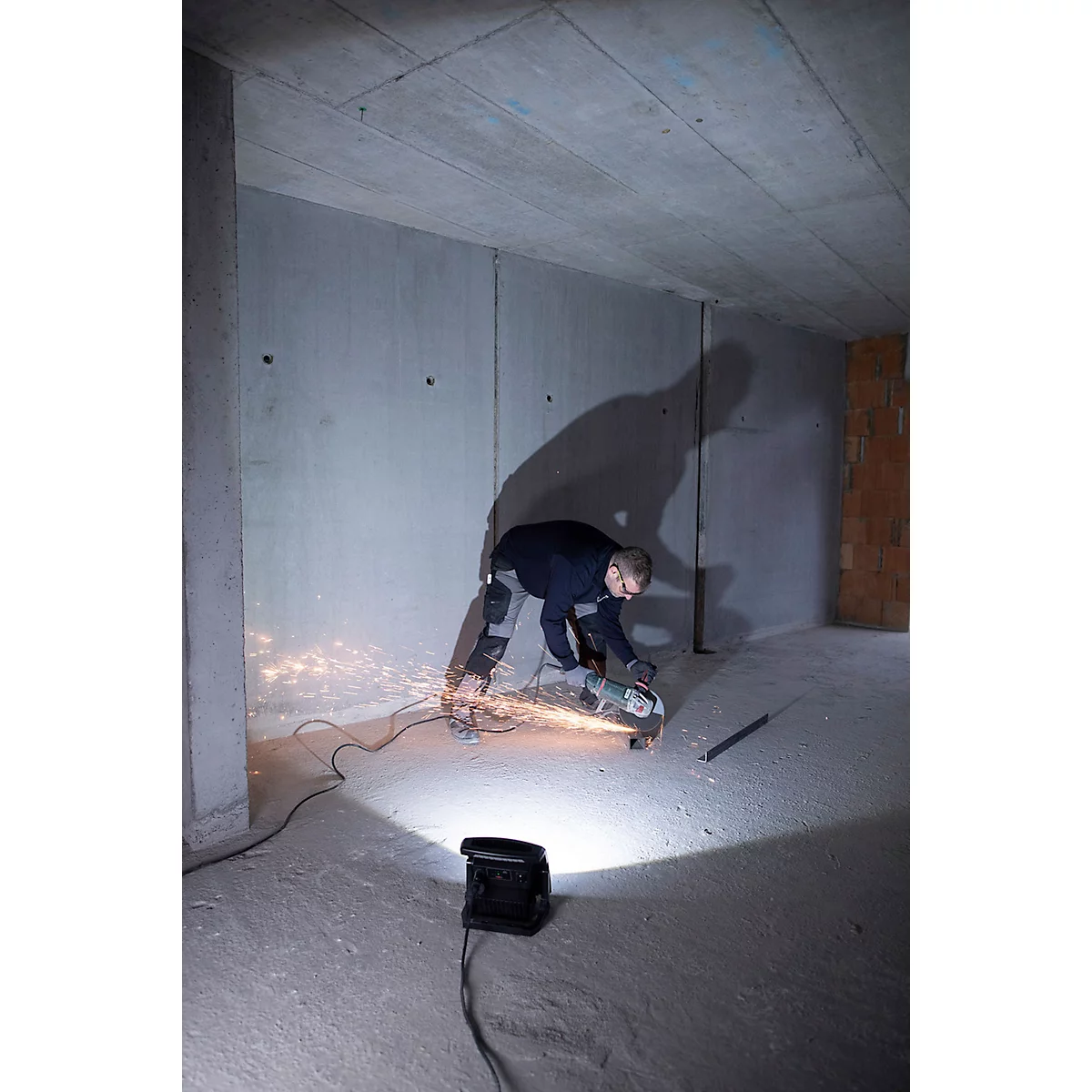 Text: 2 Jahre Hersteller Garantie, englisch: Years Manufacturer Guarantee.