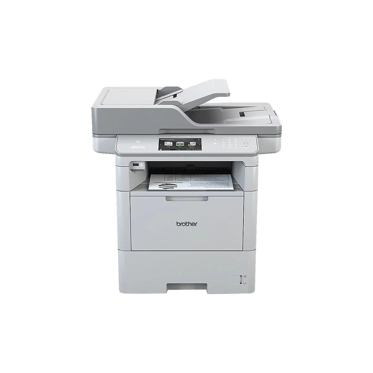 Ein grauer Brother-Multifunktionsdrucker. Oben der Scannerdeckel offen. Im Ausgabefach liegt Papier.