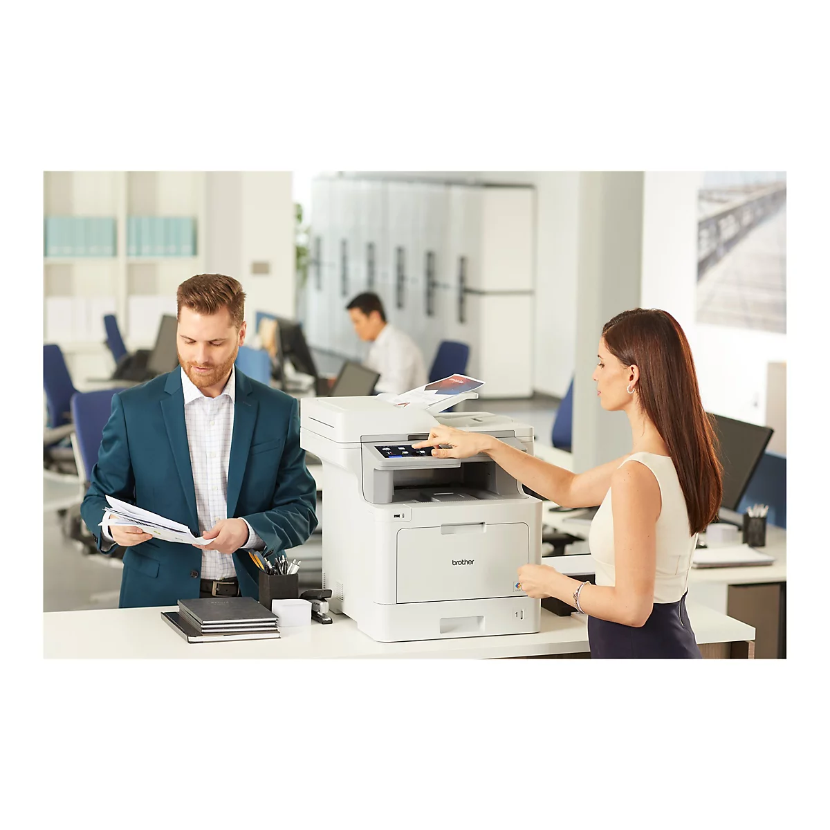 Brother MFC-L9570CDW - Multifunktionsdrucker - Farbe - Laser - A4/Legal (Medien) - bis zu 31 Seiten/Min. (Drucken)