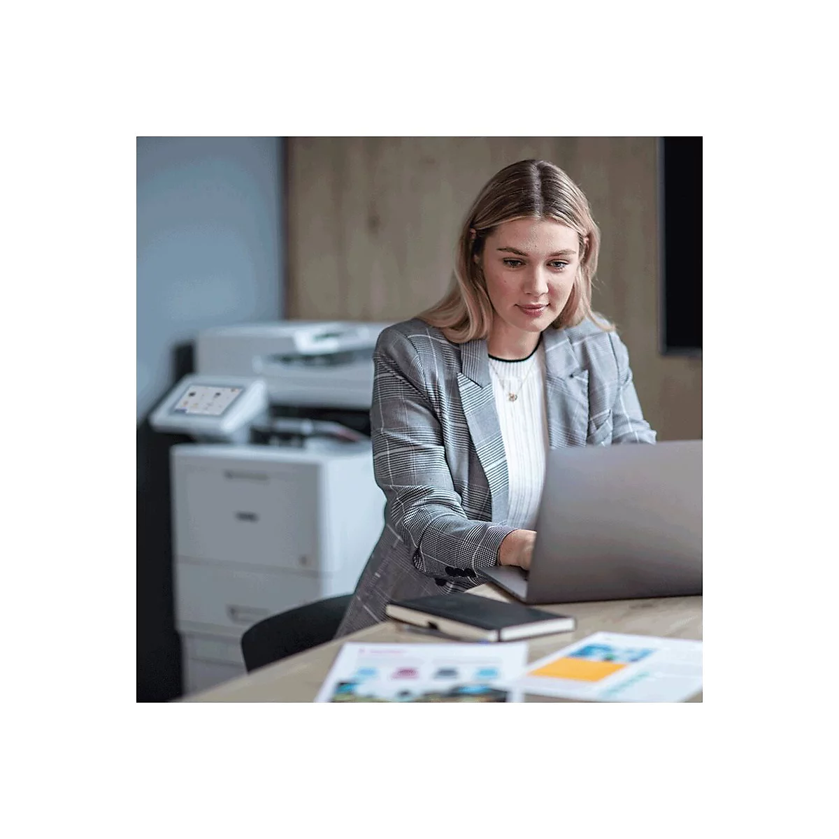 Brother MFC-L9630CDN - Multifunktionsdrucker - Farbe - Laser - A4/Legal (Medien) - bis zu 40 Seiten/Min. (Kopieren)
