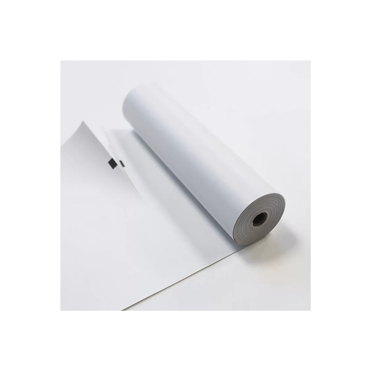 Eine Rolle weißes Thermopapier mit einer schwarzen Markierung am Anfang.