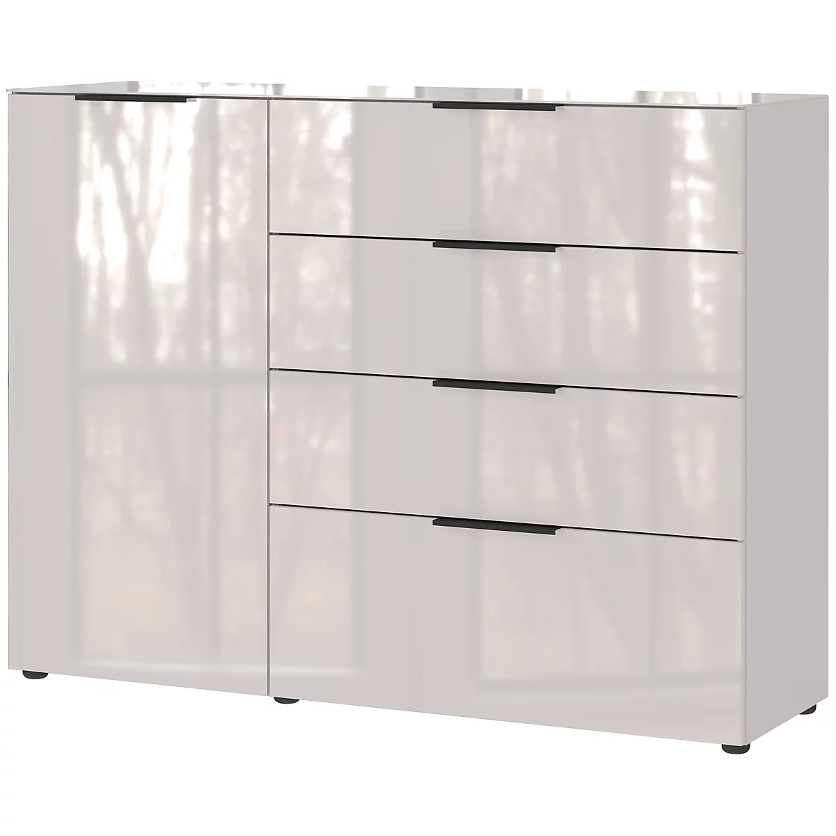 Commode crème avec quatre tiroirs et une porte. Les poignées sont noires.
