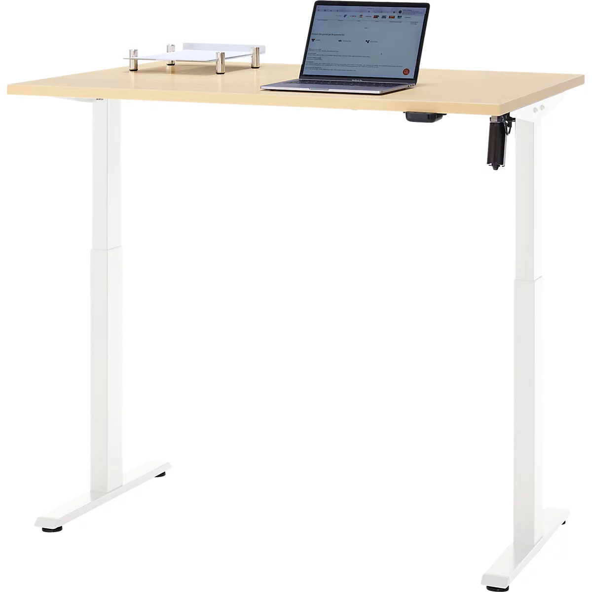 Lichtkleurige in hoogte verstelbare bureau met laptop en plank. Witte poten, houten blad. Vrij neutraal.