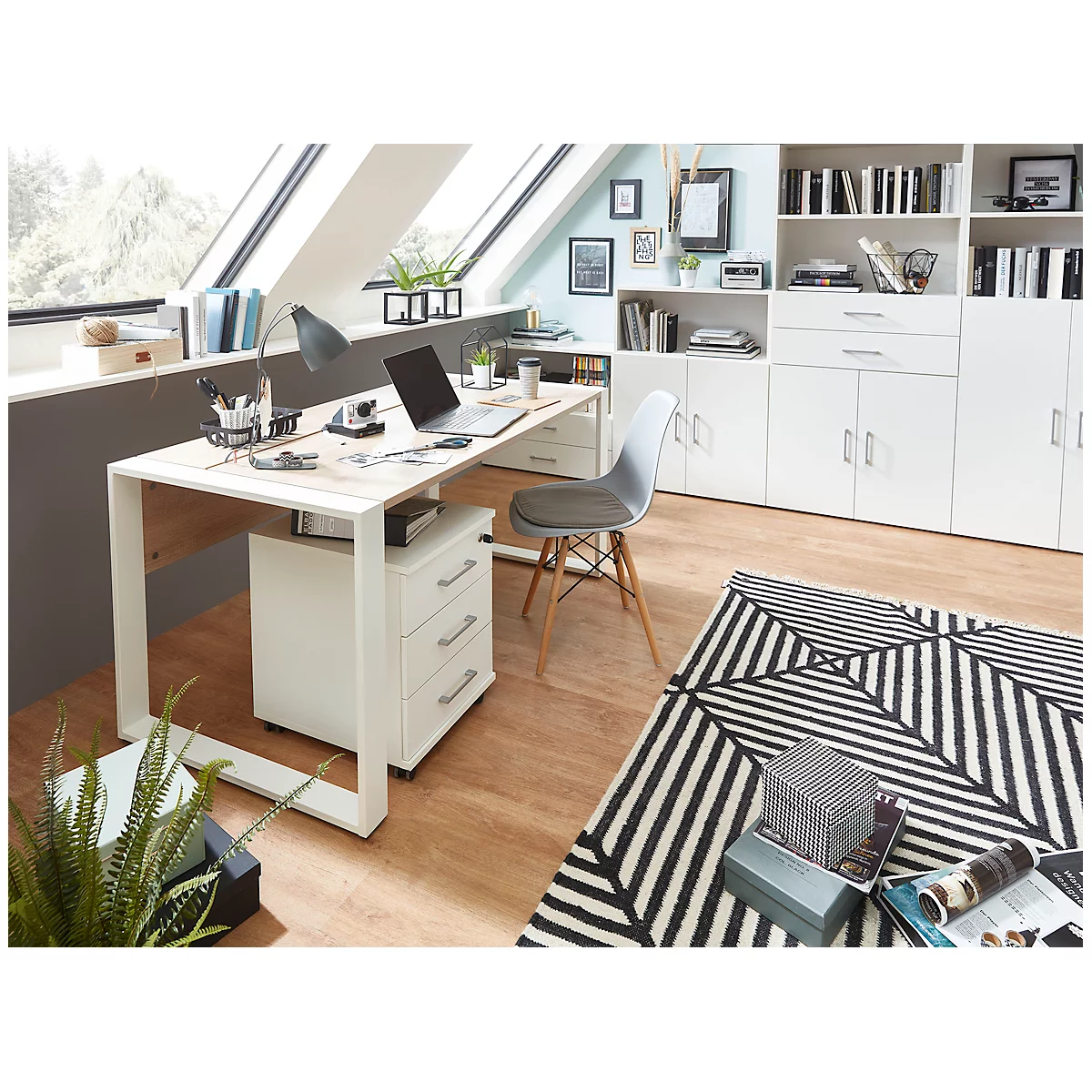 Bureau Home Office TEMPIO, rectangulaire, piètement traineau, L 1500 x P 800 x H 740 mm, chêne Sonoma/blanc