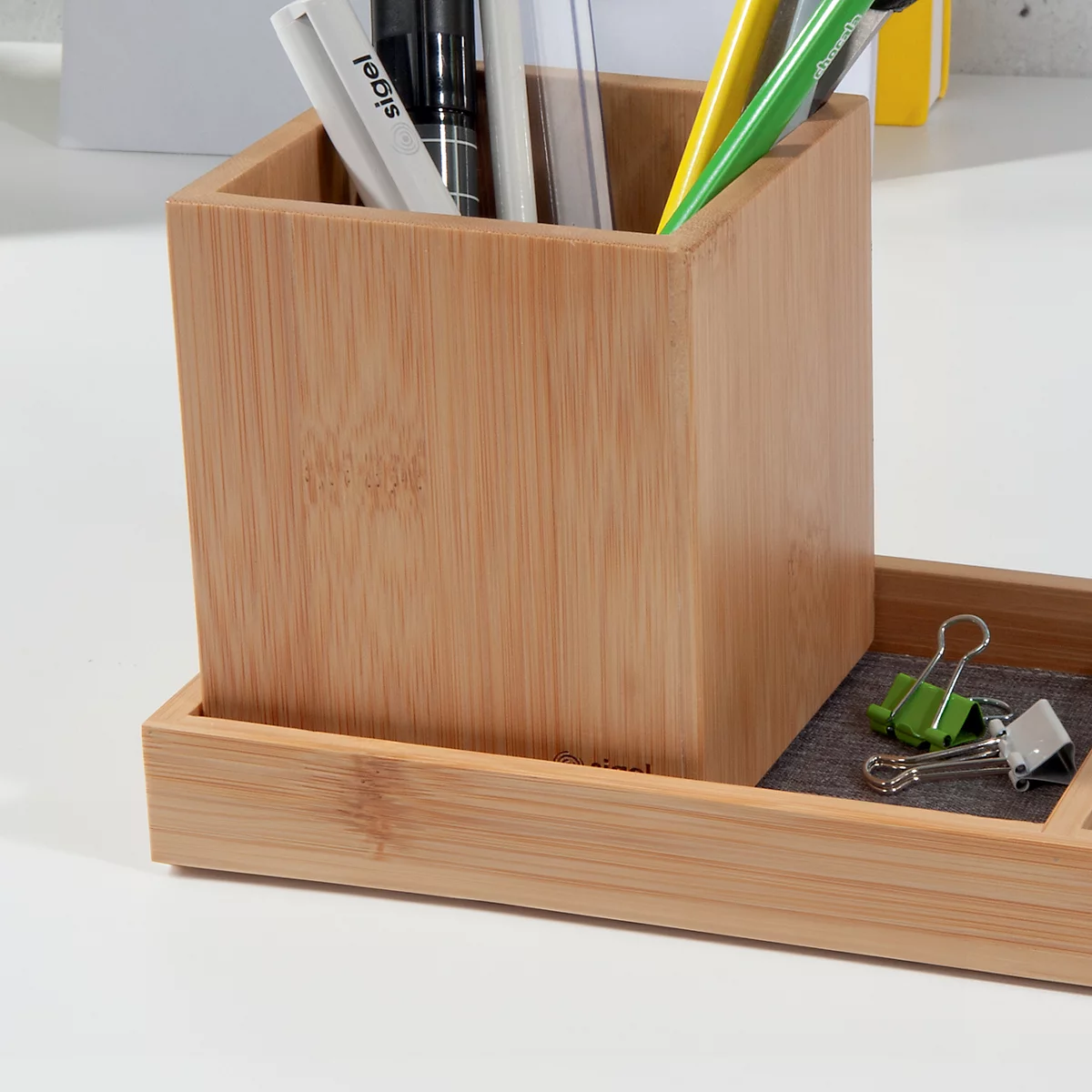 Bureau-organizer Sigel Eyestyle, rechthoekig, 2 vakken, textielinzet van gerecycled PET, lichtblauw/donkergrijs, B 245 x D 109 x H 25 mm, bamboehout