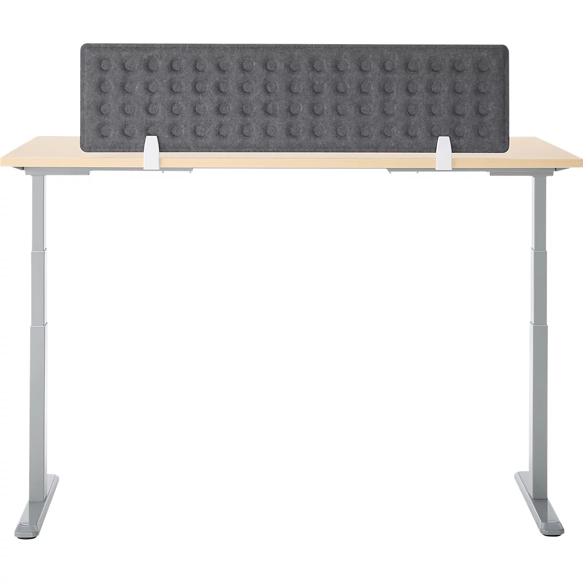 Bureau met grijze geluiddichte muur met knoppen. Het bureau heeft in hoogte verstelbare poten.