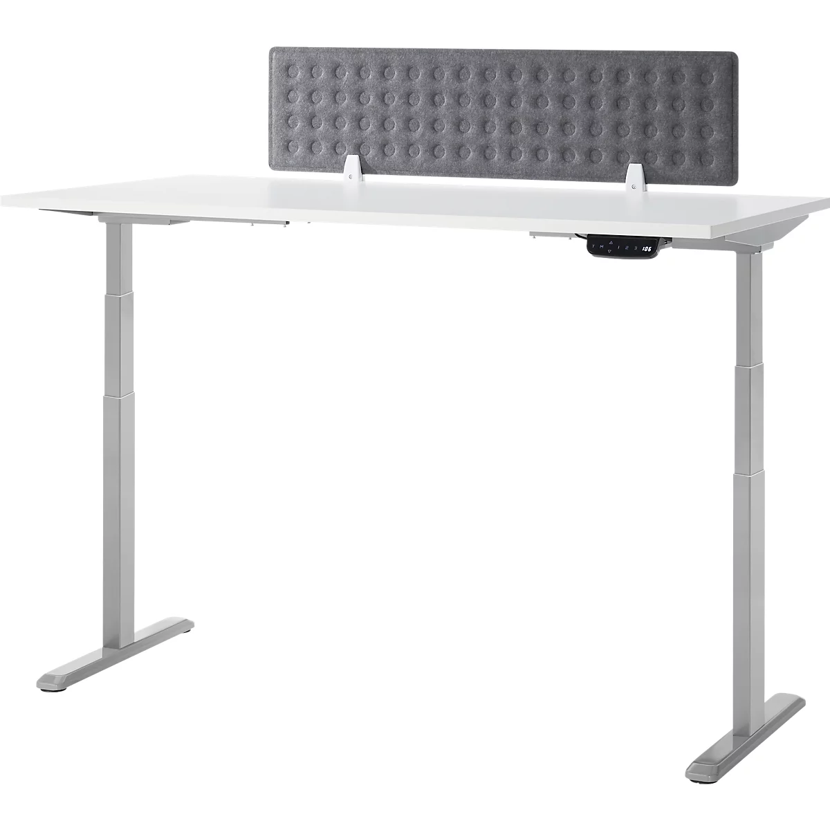 Een witte, in hoogte verstelbare bureau met grijze stoffen bekleding en bedieningspaneel. De poten zijn zilverkleurig.