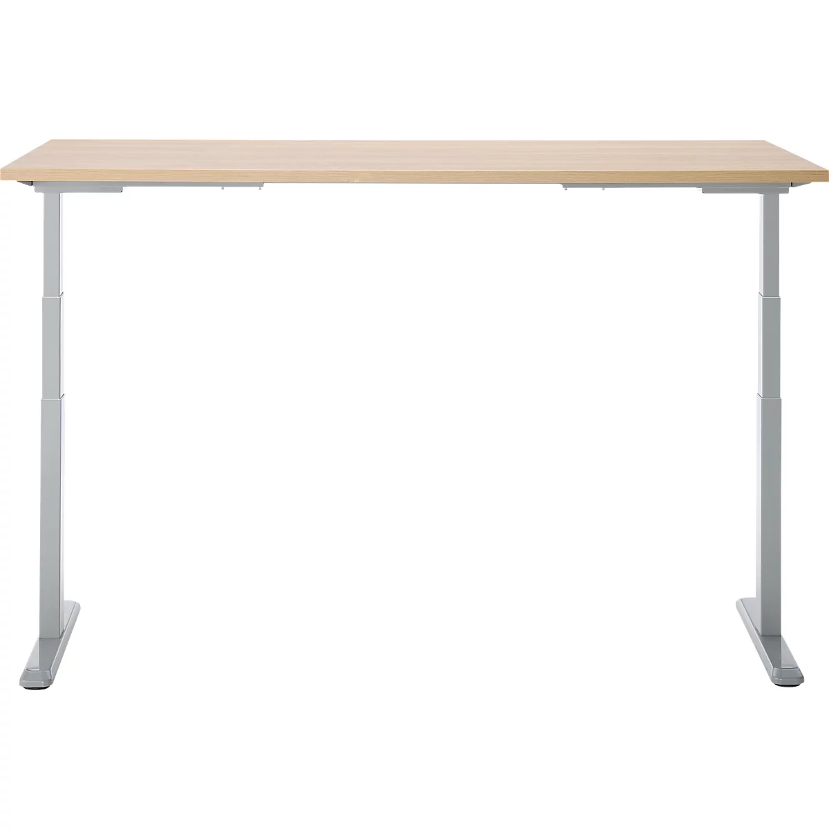 Een lichtgekleurde, in hoogte verstelbare tafel met een houten blad en grijze metalen poten. De achtergrond is wit.