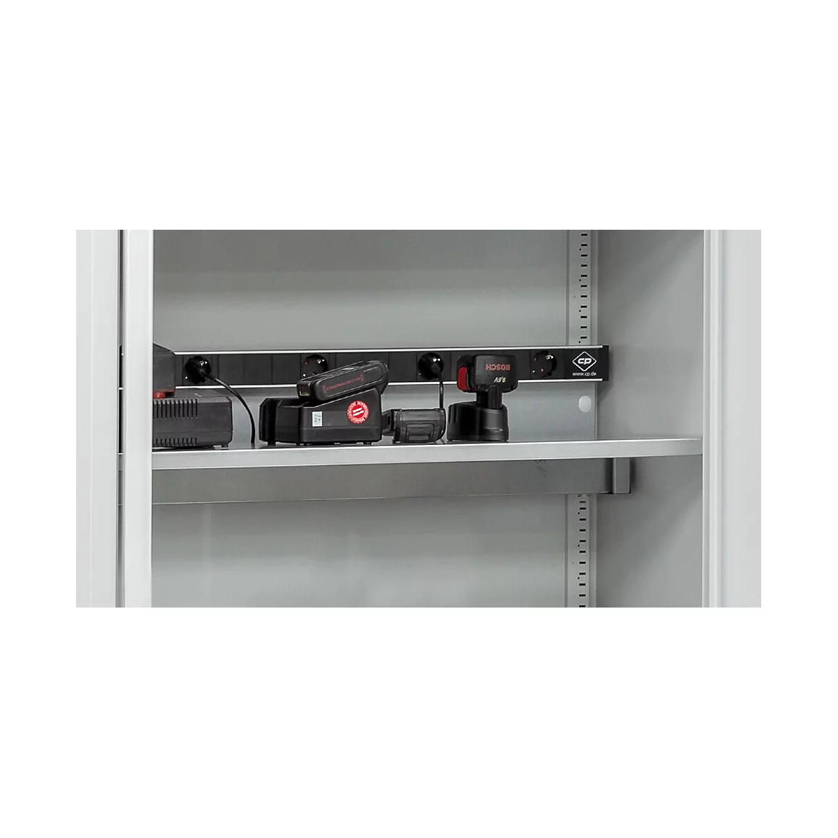 C+P Akkuladeschrank Acurado, abschließbar, mit Inneneinrichtung, B 930 x T 500 x H 1950 mm, Stahl, lichtgrau RAL 7035/lichtgrau RAL 7035