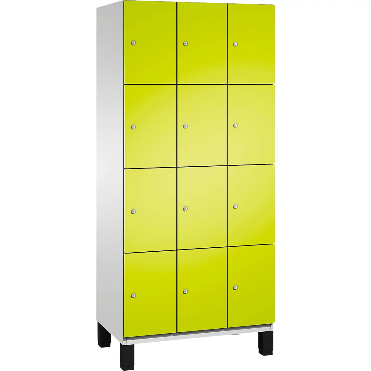 Gele kluiswand met 12 compartimenten, zwarte deurkozijnen en handgrepen, op zwarte poten.
