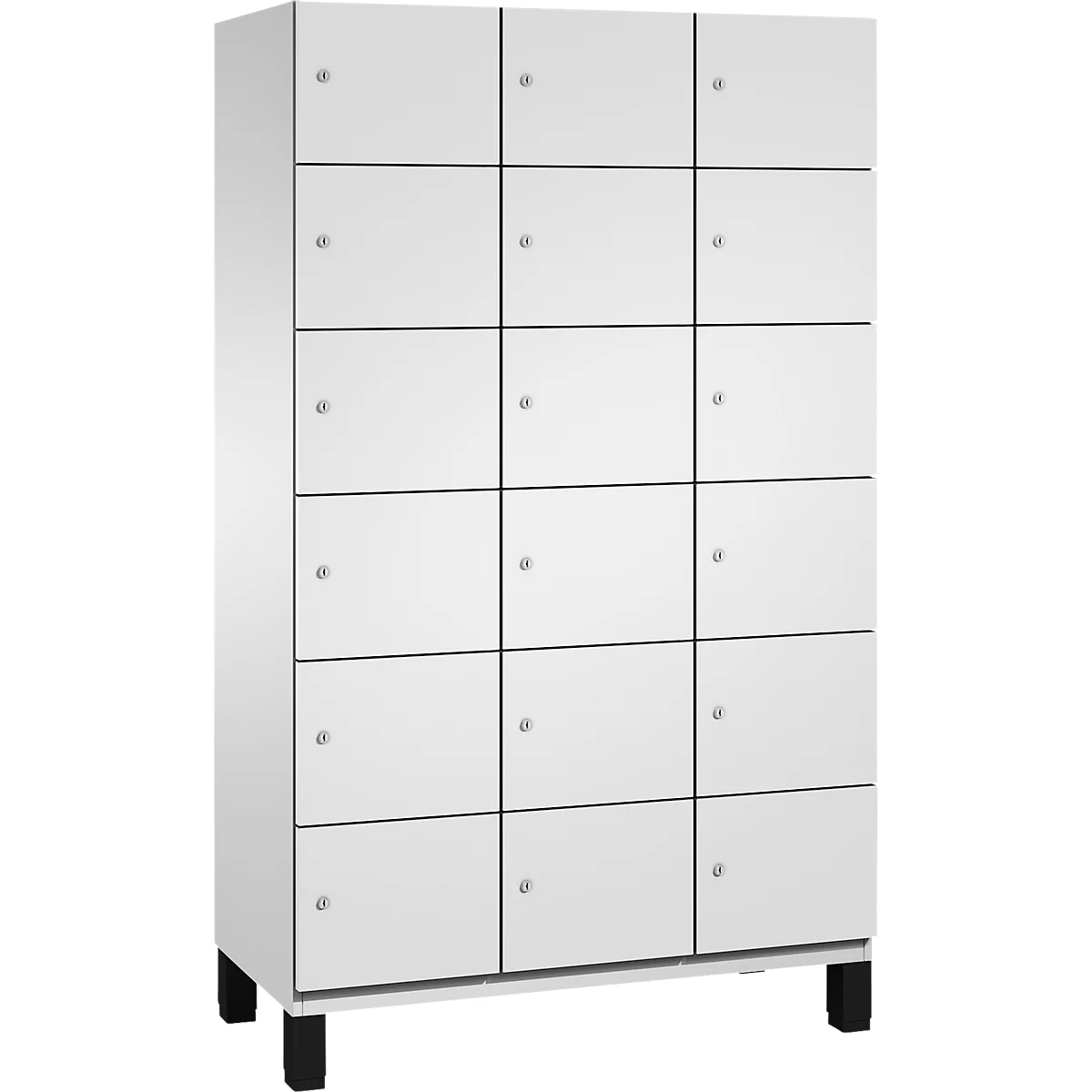 Een witte locker met 15 deuren, zwarte poten en kleine handgrepen.