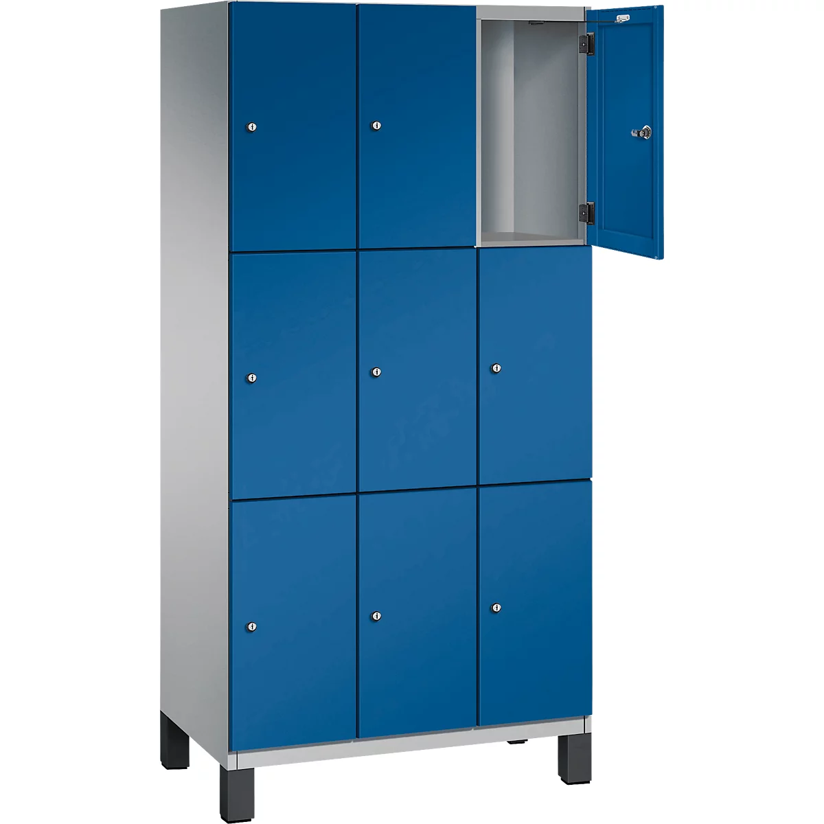 Een blauwe locker met acht compartimenten, waarvan één open is.