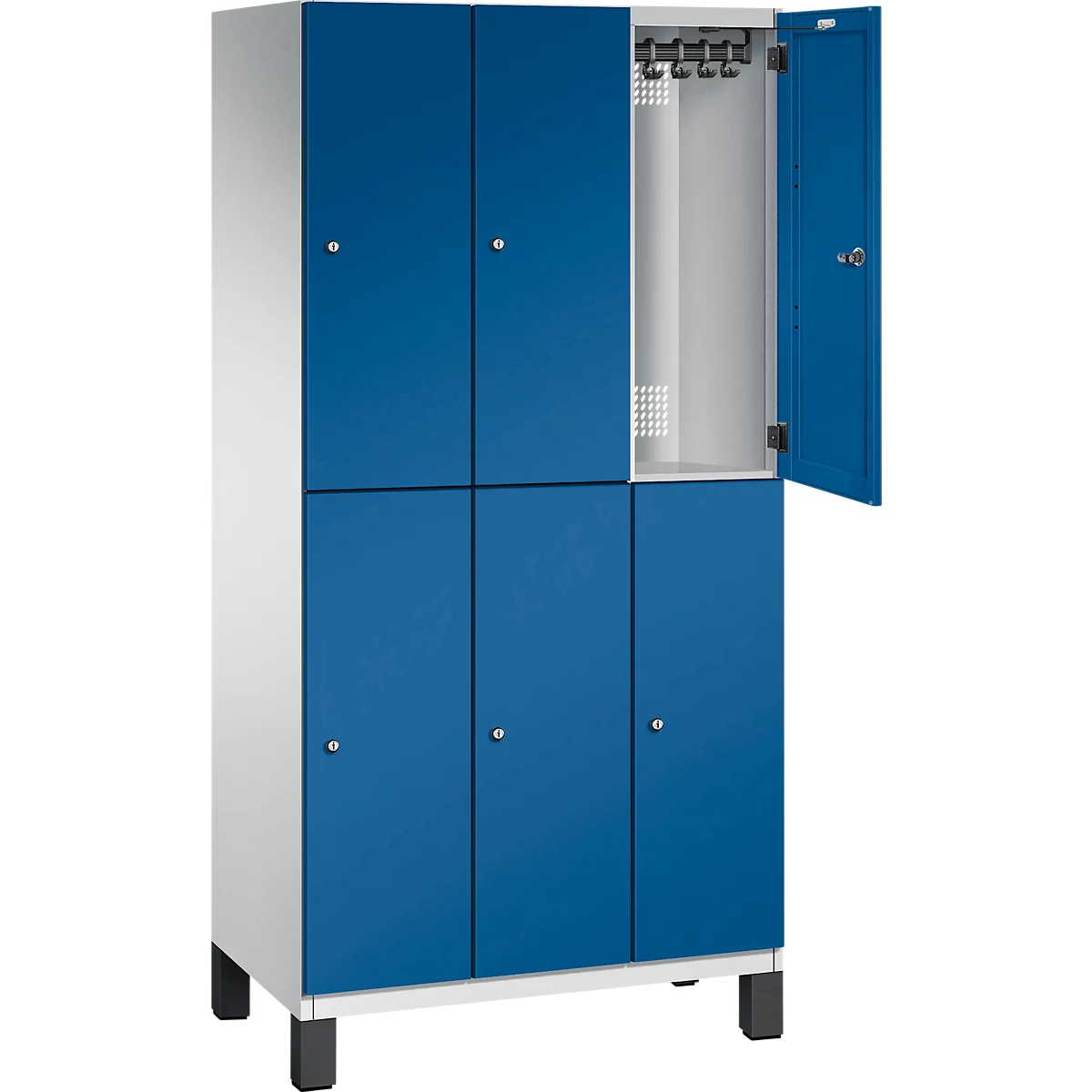 Blauer und weißer Spind, eine Tür geöffnet, Haken sichtbar.