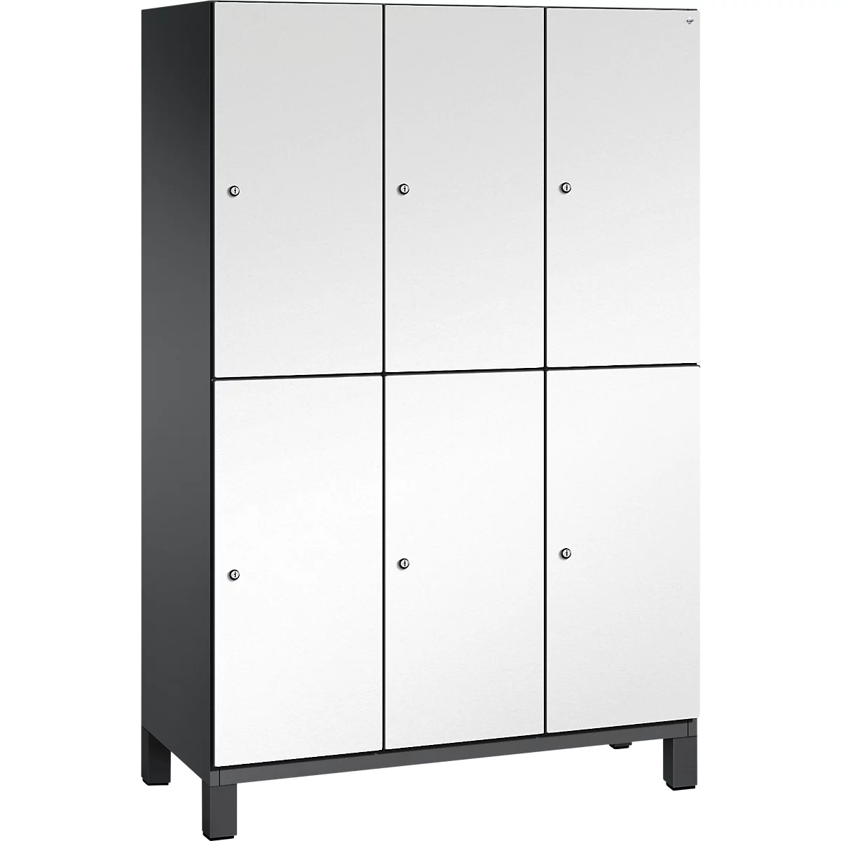Een kast met zes vakken. De deuren zijn wit met zilveren knoppen. De kast is donkergrijs. De kast staat op korte poten.