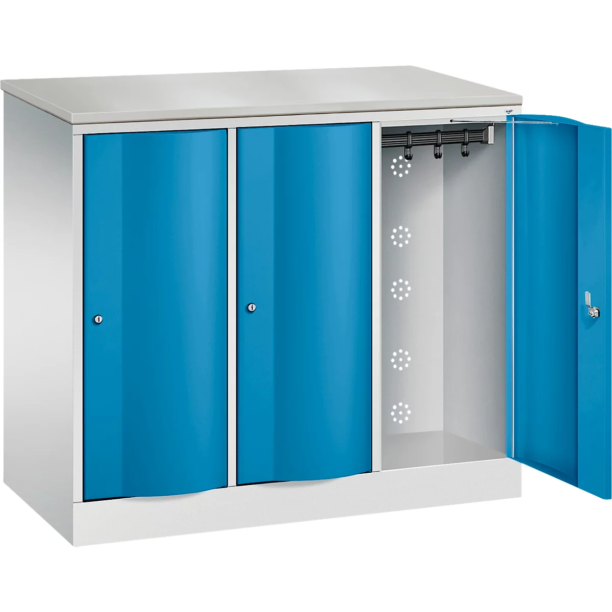 C+P Garderobekast Resisto, 3 vakken, 3 legplanken, B 1148 x D 540 x H 1077 mm, lichtgrijs/lichtblauw