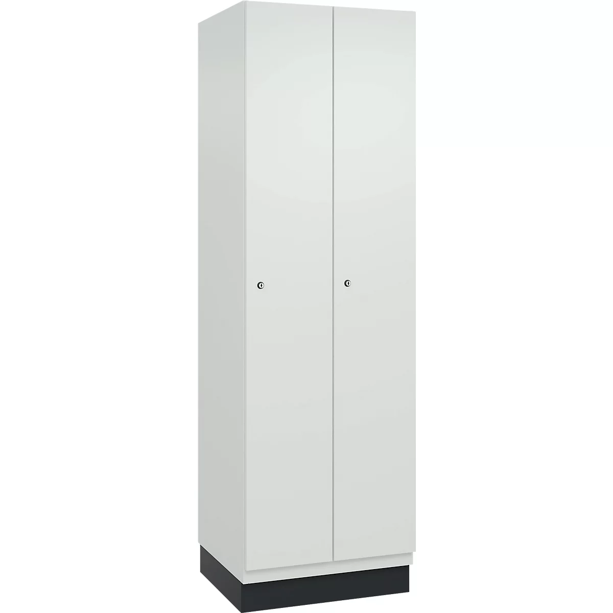 Een witte kast met twee deuren en kleine knoppen. De kast staat op een zwarte sokkel.