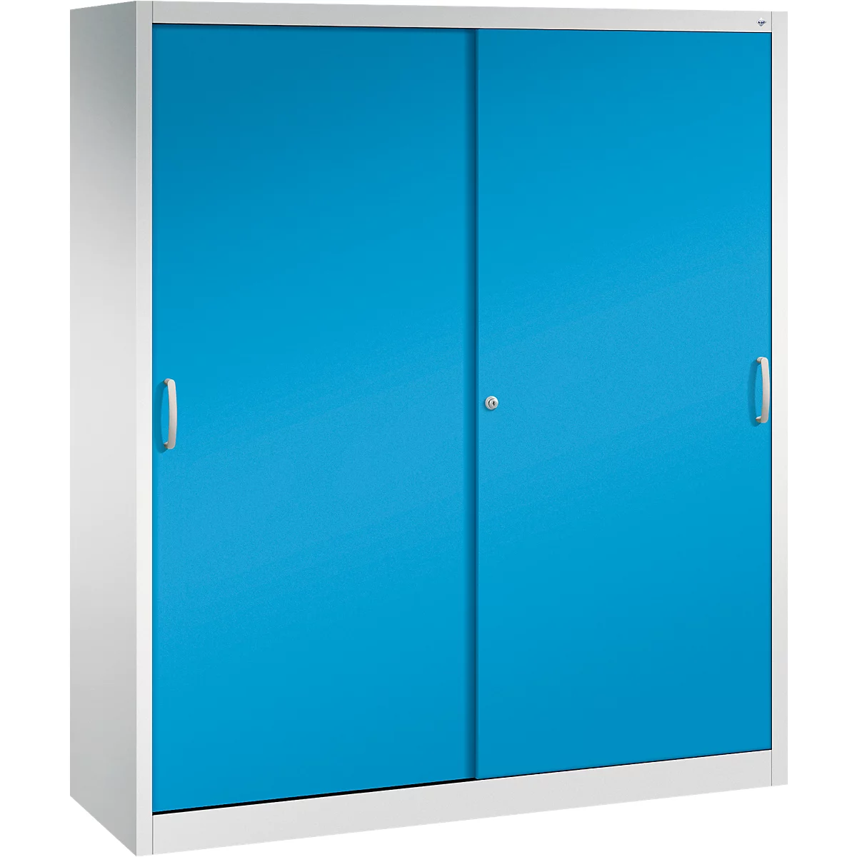 Ein grauer Aktenschrank mit zwei leuchtend blauen Schiebetüren und silbernen Griffen vor weißem Hintergrund.