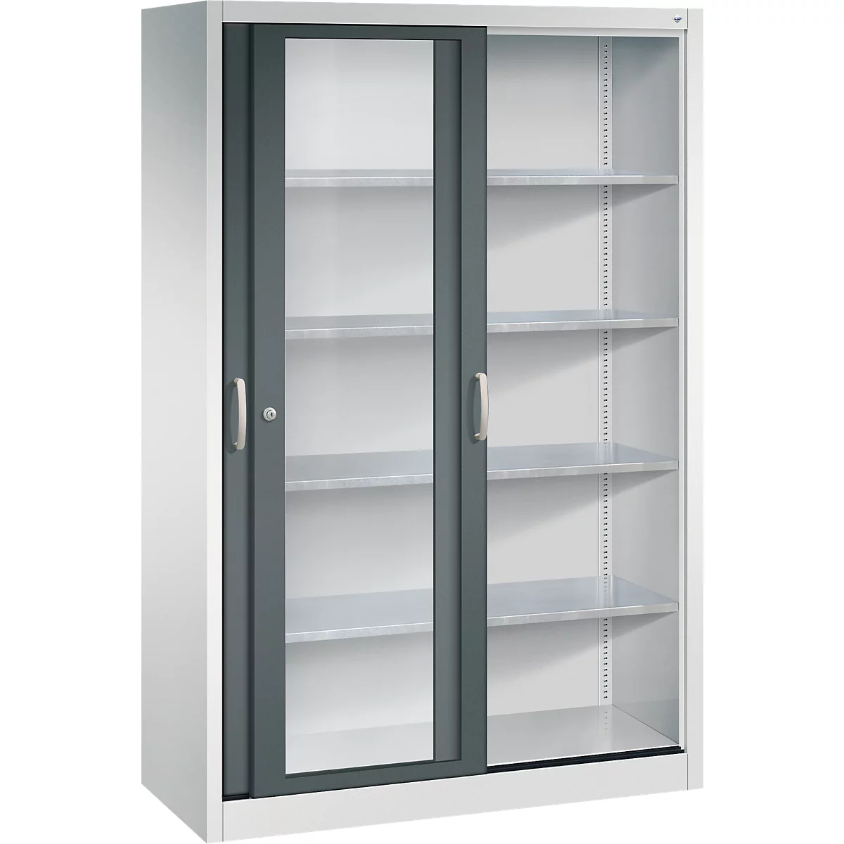 Büroschrank mit weißem Korpus, zwei Schiebetüren mit Glasfront und verstellbaren Einlegeböden.