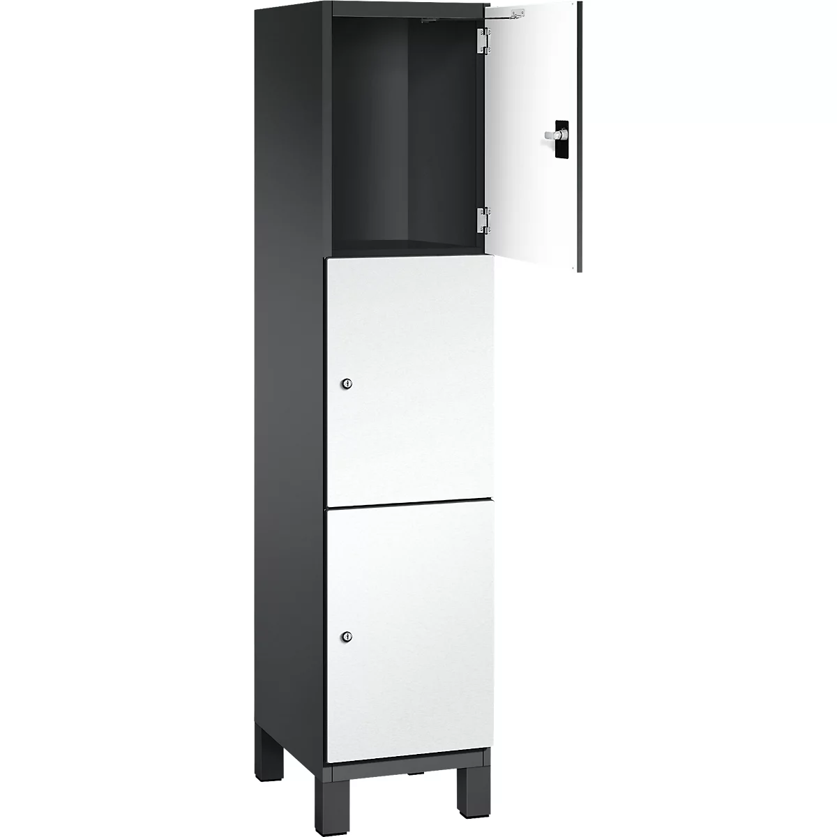 Schrank in Grau mit weißen Türen, eine Tür geöffnet.