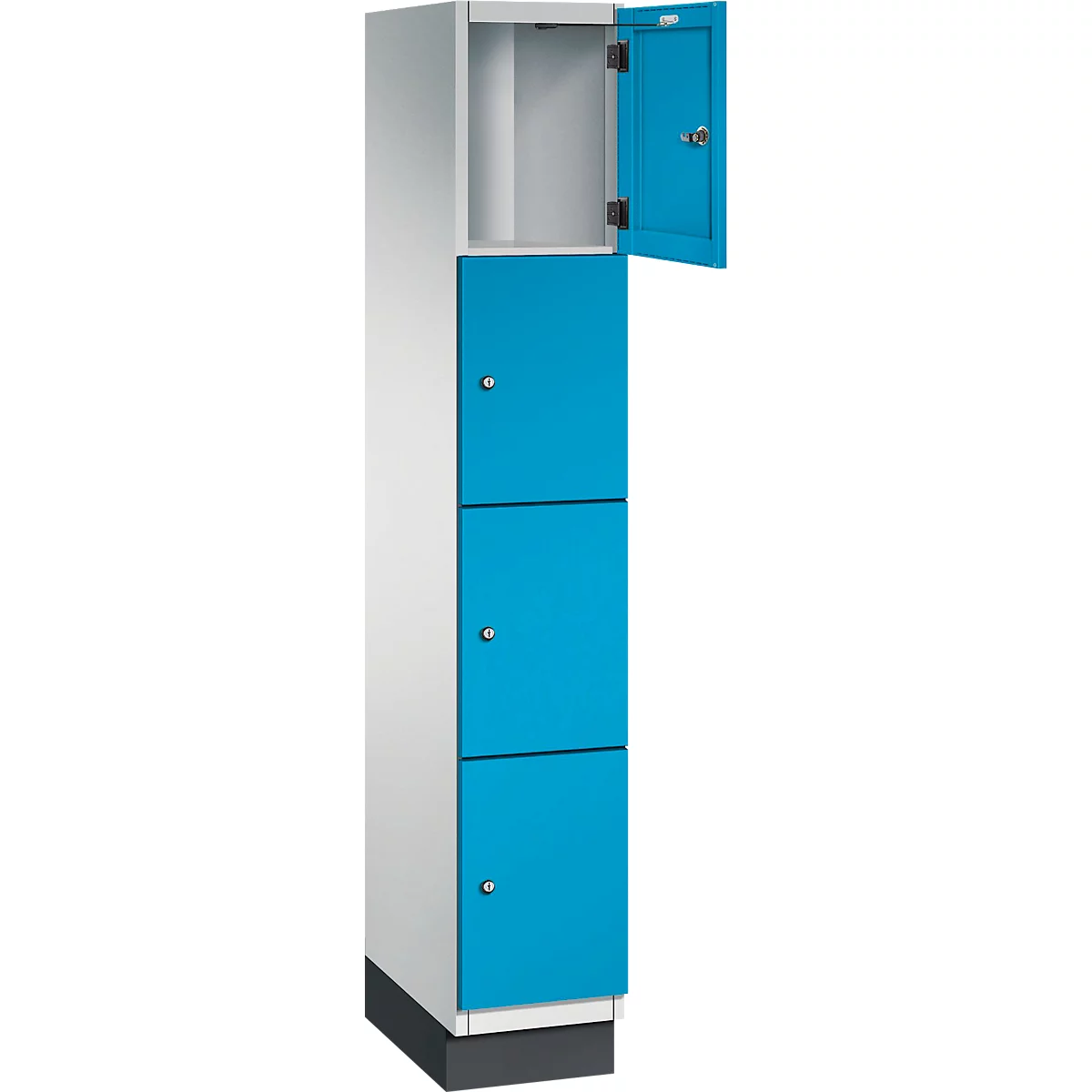 Ein dreiteiliger, blauer Spind, dessen obere Tür geöffnet ist.