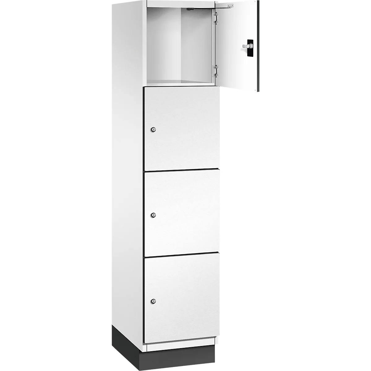 Weißer Schrank mit vier Fächern. Eine Tür ist geöffnet.