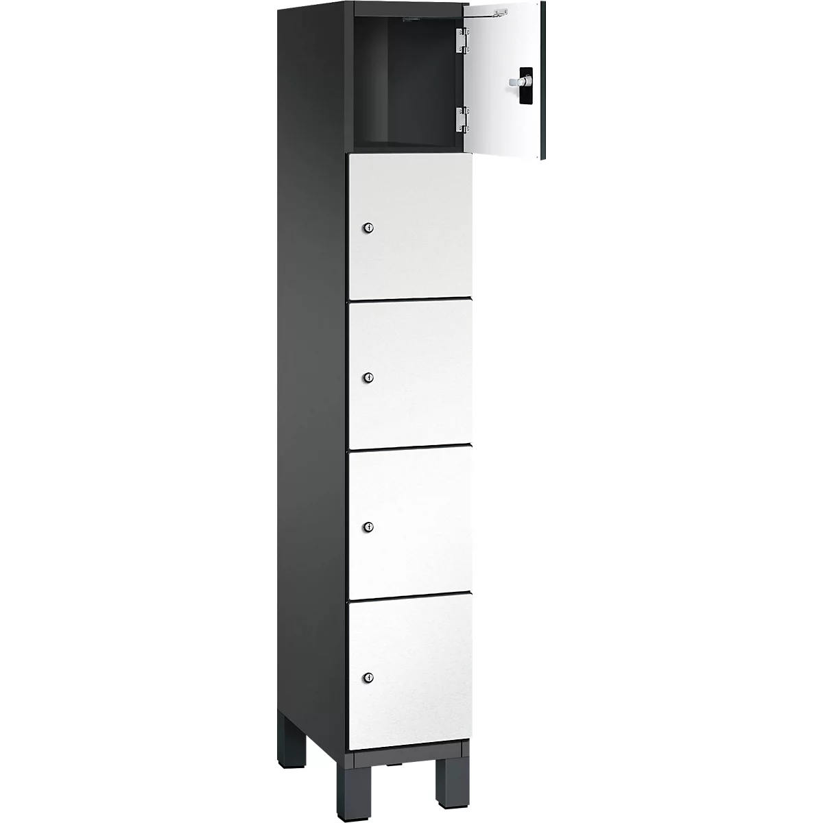 Grauer Schrank mit weißen Türen, eine Tür geöffnet.