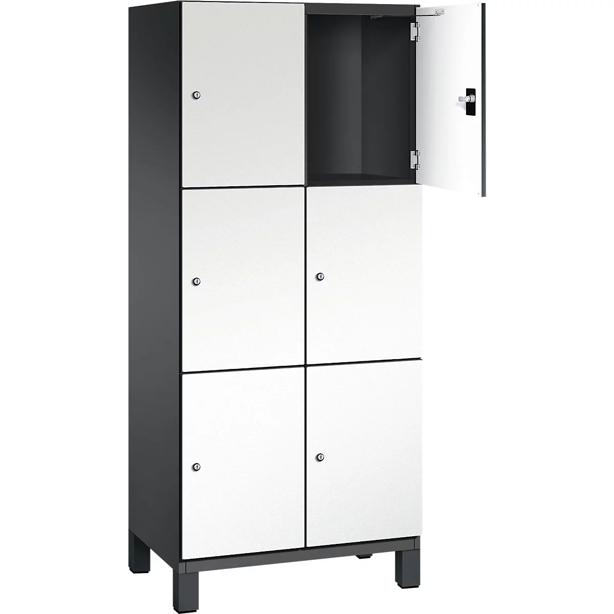 Schwarzer Schrank mit sechs weiss lackierten Türen, eine Tür geöffnet.