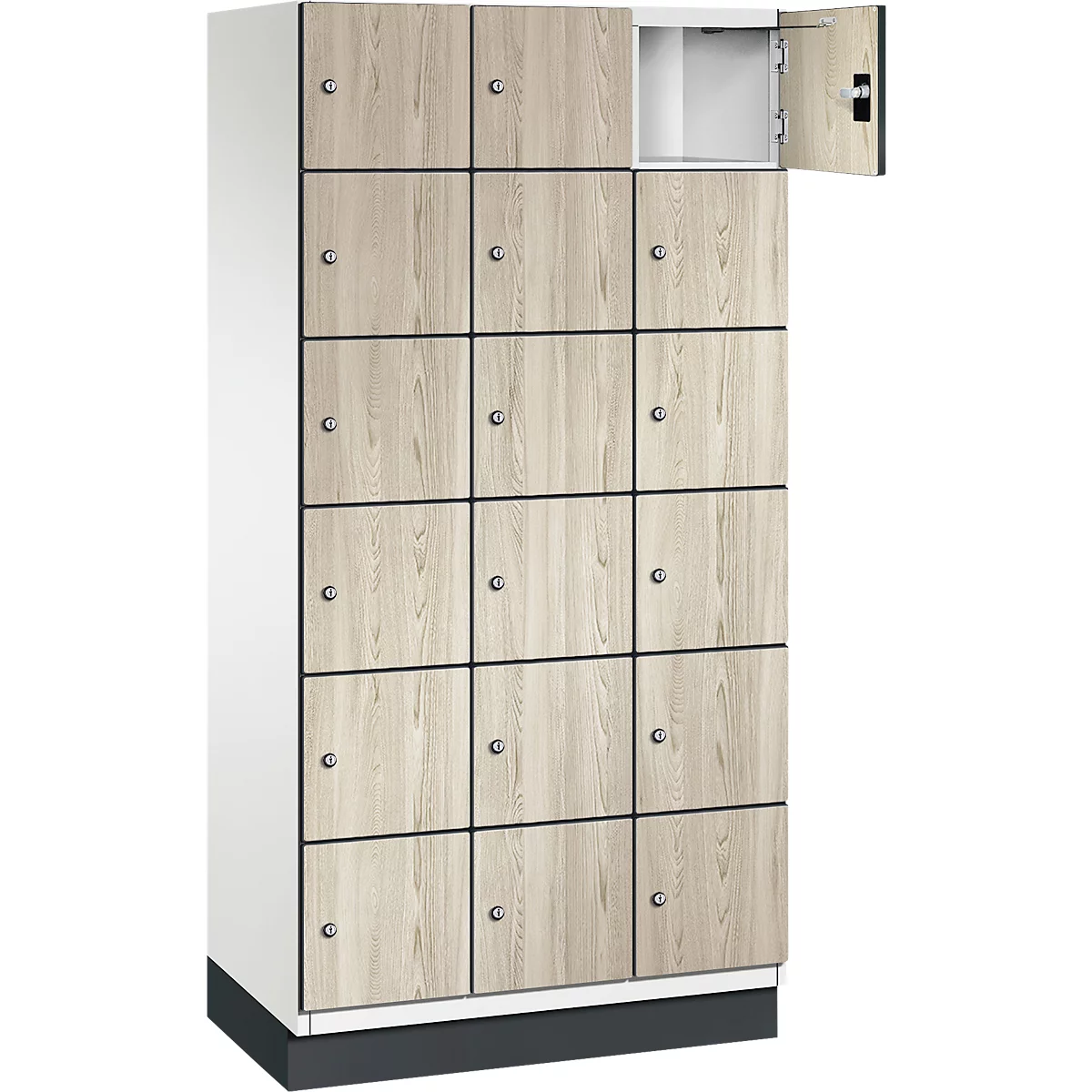 Schrank mit 16 Fächern, eine Tür geöffnet. Holzoptik mit schwarzen Linien, silberfarbene Knöpfe, weißer Korpus.