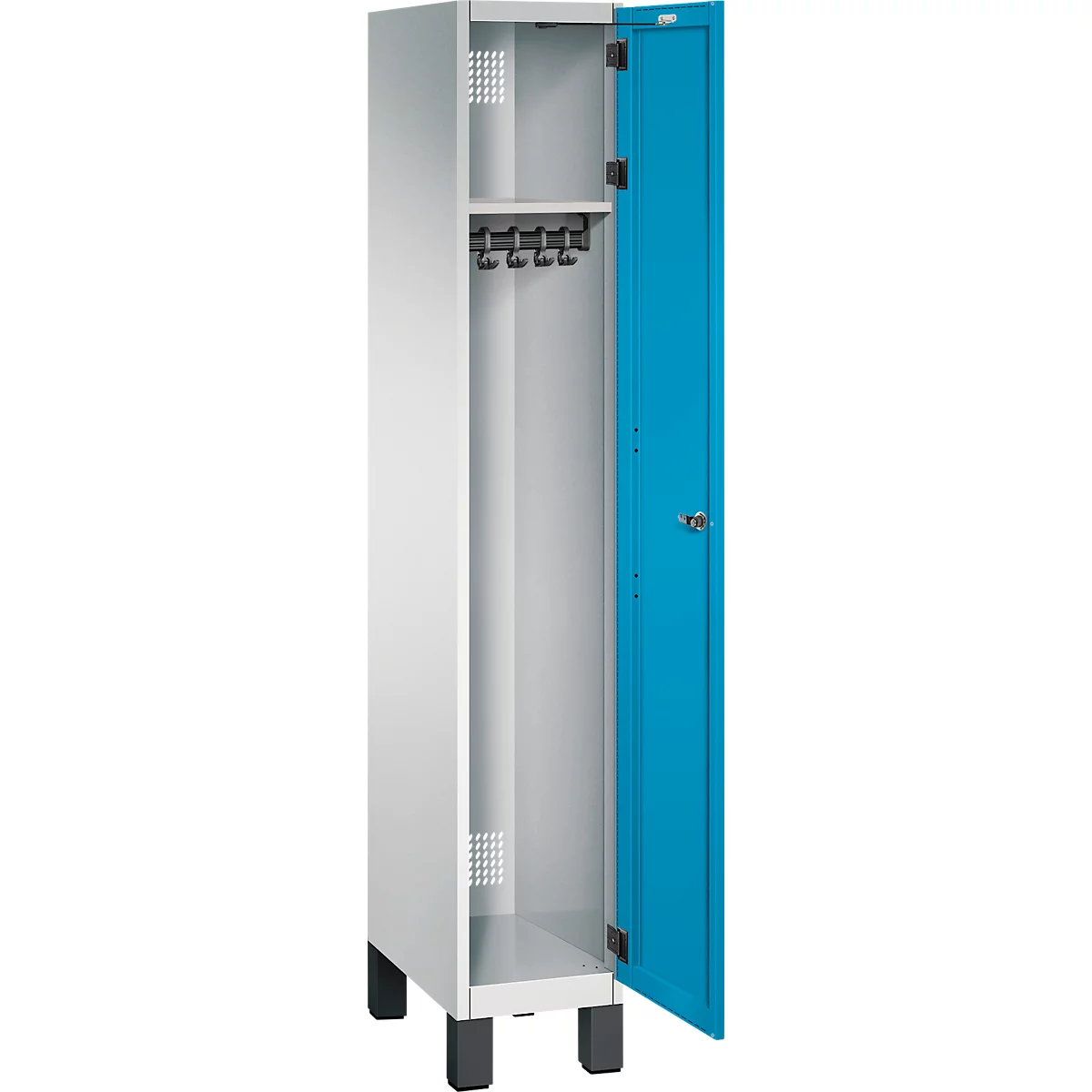 Ein Metallschrank mit offener, blauer Tür, Hakenleiste und Regal.