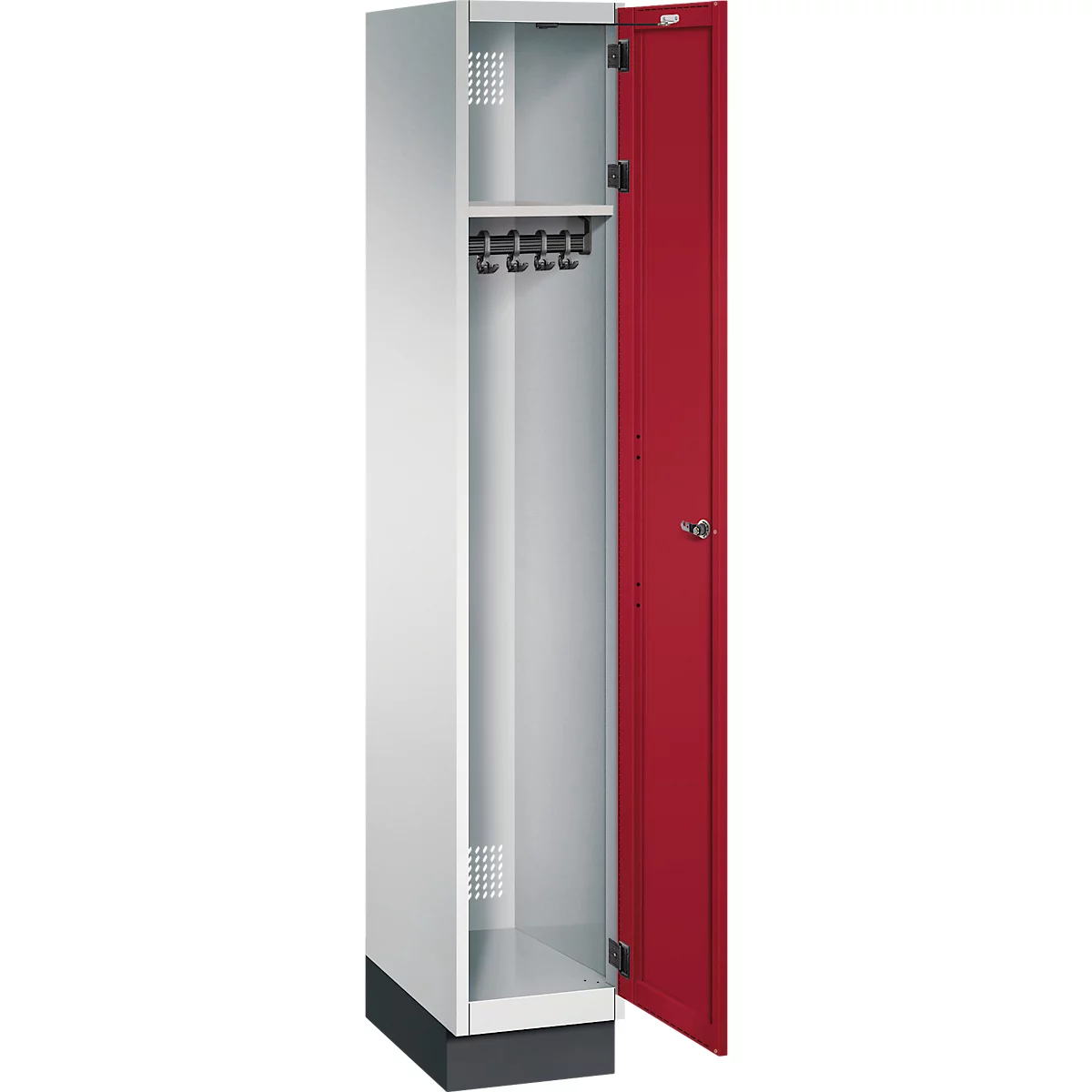 Ein offener, weißer Stahlschrank mit roter Tür, Kleiderhaken und Regal.