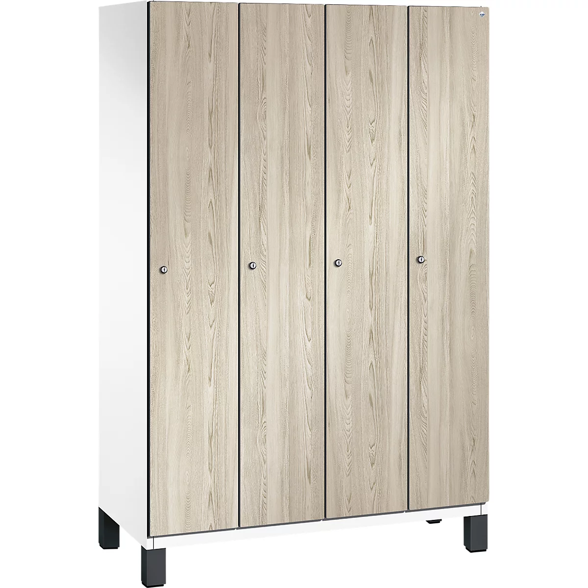 Schrank mit vier Türen aus Holzimitat, helle Farbe mit Maserung. Der Korpus ist weiß, steht auf schwarzen Füßen.