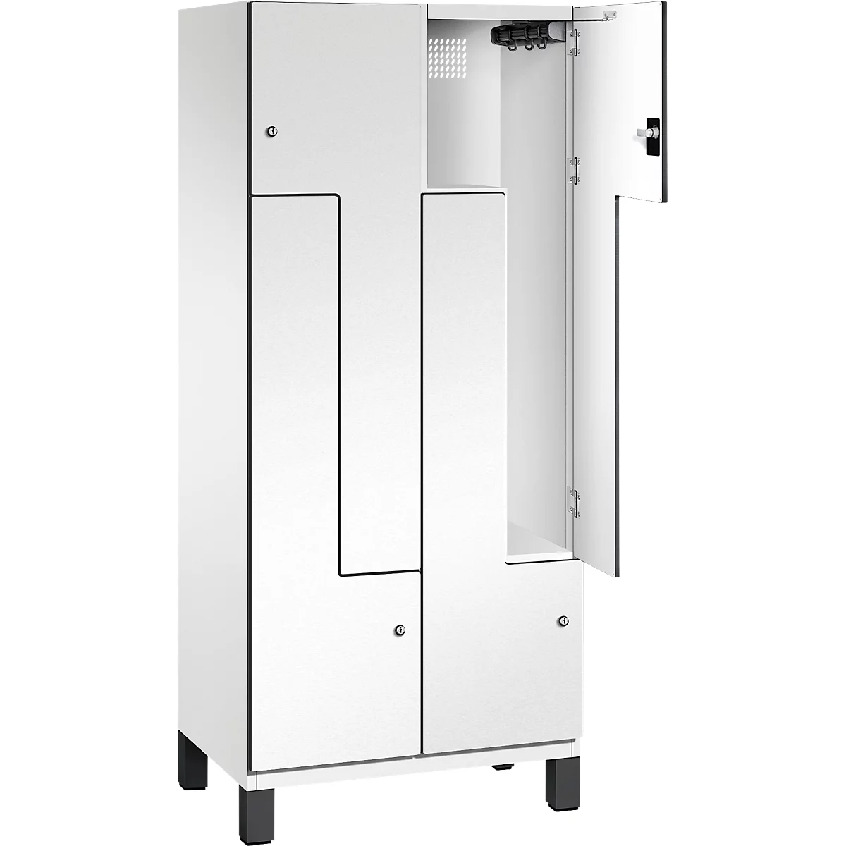 Weißer Spind, Tür geöffnet. Innen mit Haken. Auf schwarzen Füßen.