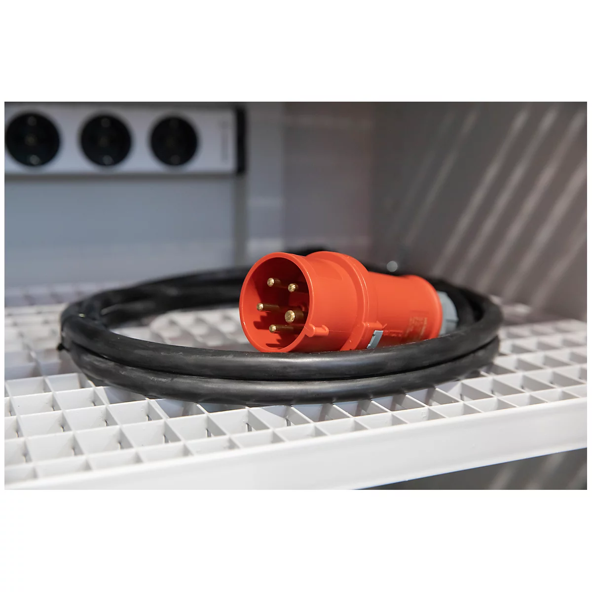 Cable de conexión a la red para armario de seguridad PRO Charge &amp; CORE Charge, 400 V, trifásico, fusible núm. 3x16 A, 11,04 kW