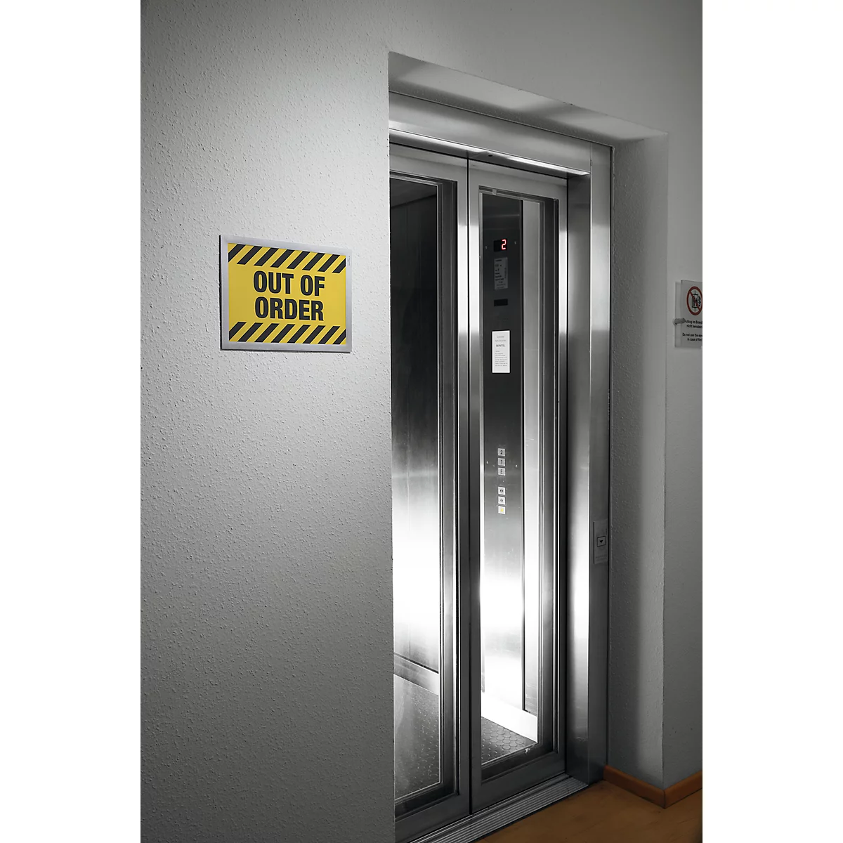 Cadre d'information WALLPAPER DURAFRAME®, A4, formats portrait et paysage, kit de recharge inclus, argent
