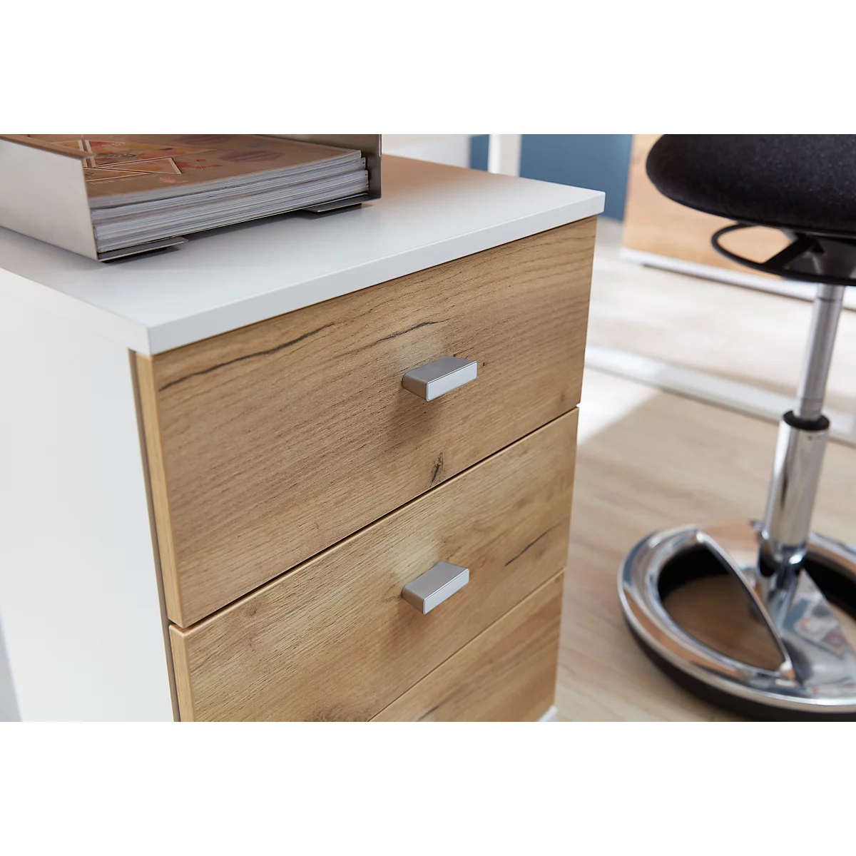 Caisson mobile LIONI - en bois - 3 tiroirs - L 400 x P 490 x H 570 mm - blanc et décor chêne Navarra