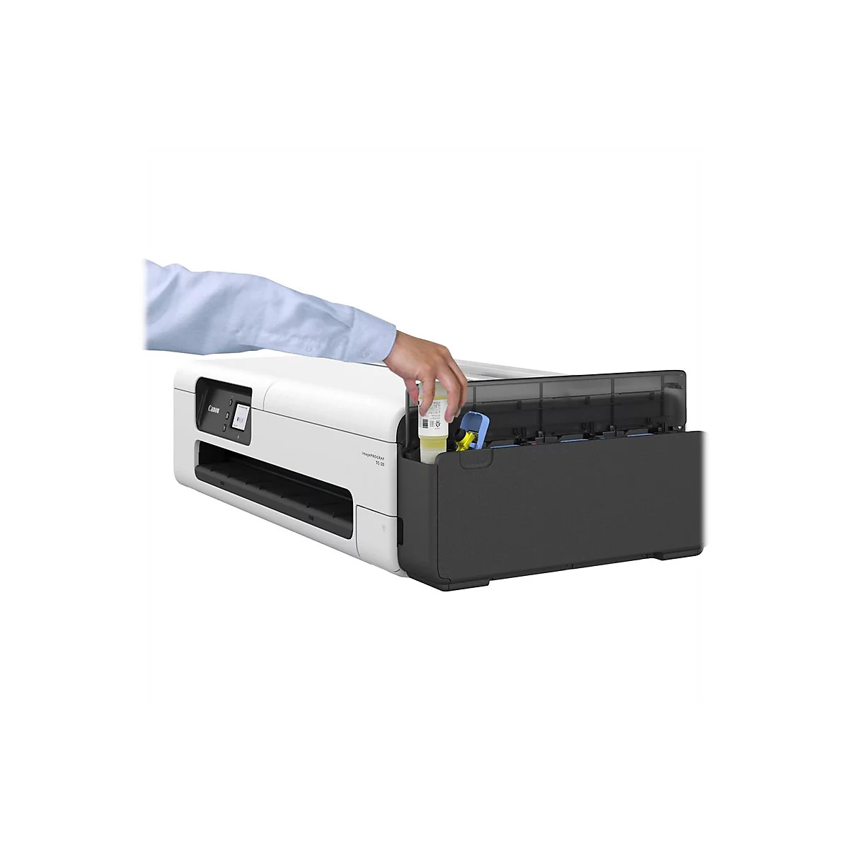 Person wechselt Tintenpatrone in einem weißen Canon-Drucker. Schwarze Abdeckung geöffnet.
