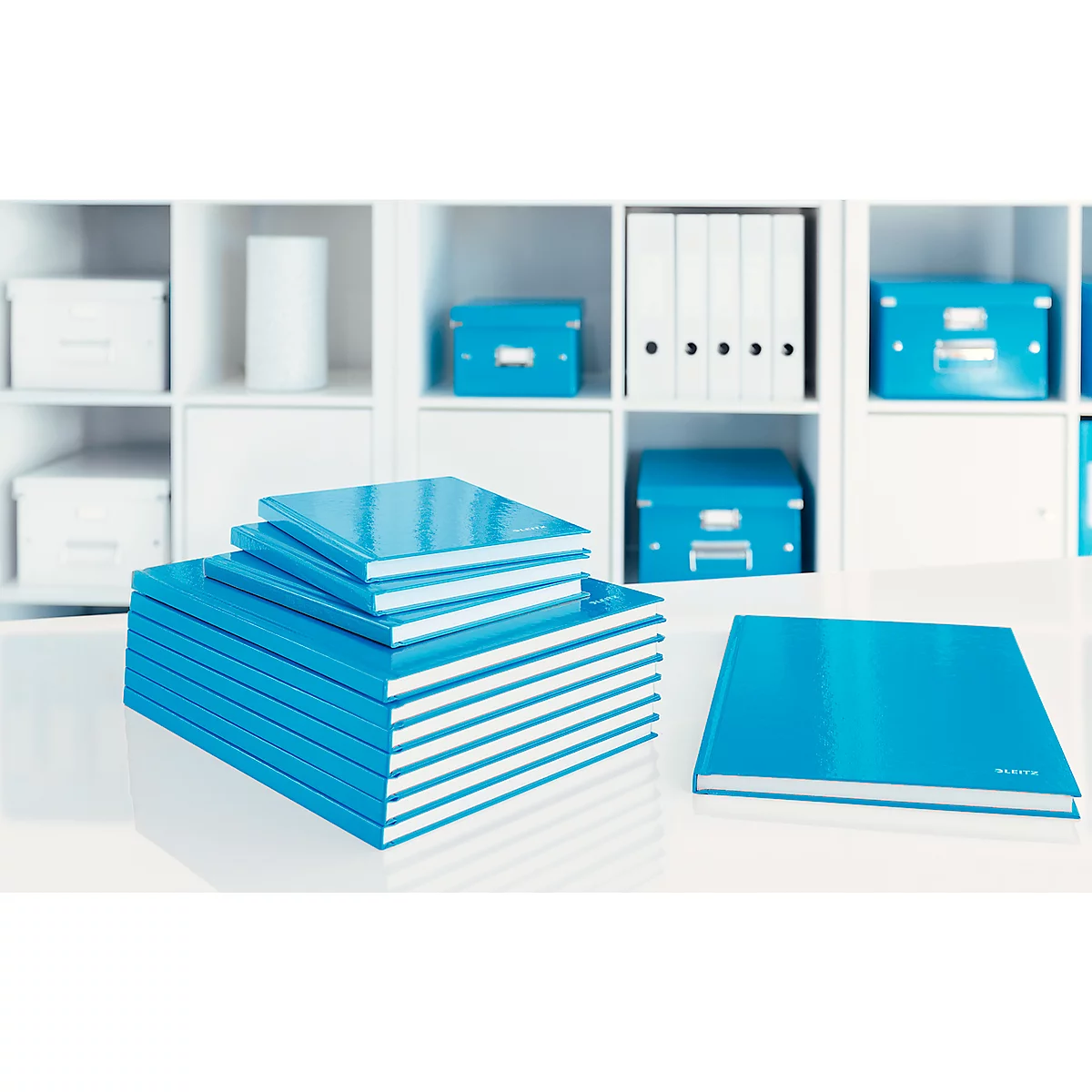 Carnet de notes WOW 4628 LEITZ, format A5, quadrillé, bleu
