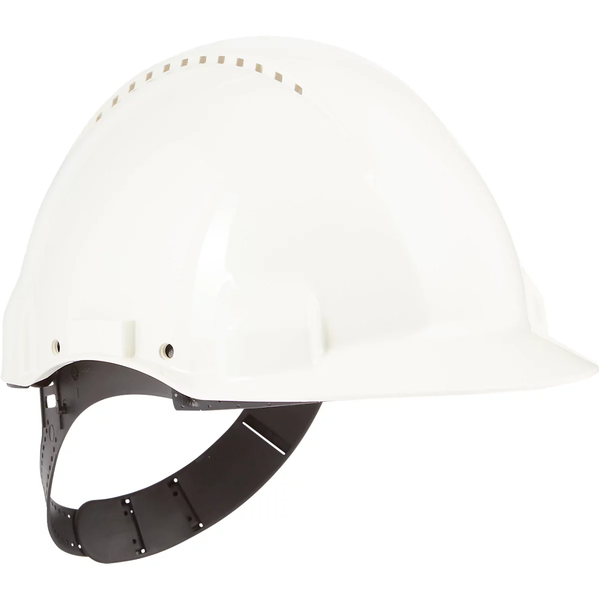 Casque de sécurité blanc avec jugulaire. Des trous de ventilation se trouvent en haut.