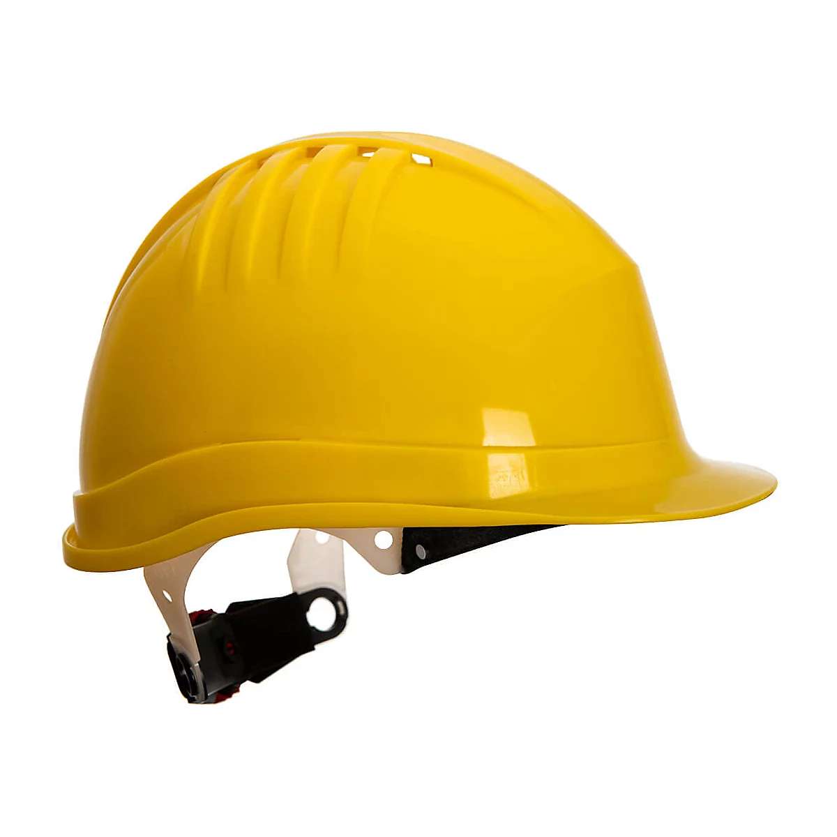 Casque de chantier jaune avec jugulaire, sur fond blanc. Le casque a des fentes d'aération.