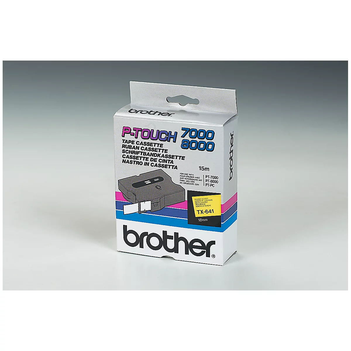 Une boîte de cassette d'étiquettes Brother P-Touch 7000/8000. Inscription : Brother P-Touch, TX-641. Sur fond blanc.