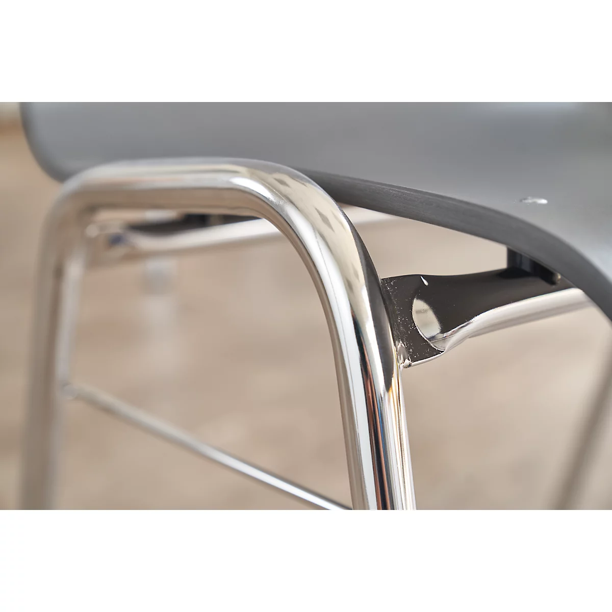 Chaise coque 720, empilable, coque d'assise conique, gris