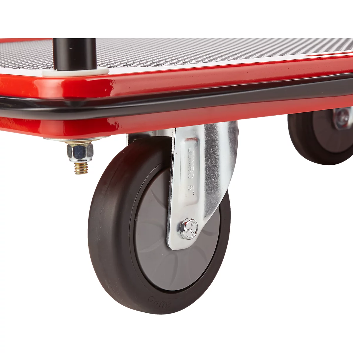 Gros plan d'un chariot rouge avec une roue noire fixée à un support argenté.